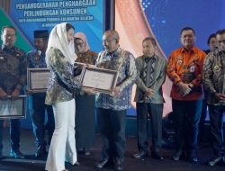 Kabupaten Banjar Menerima Penganugerahan Penghargaan Perlindungan Konsumen 2024