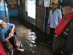 Gubernur Kalsel Meninjau Lokasi Terdampak Banjir di Kecamatan Mandastana