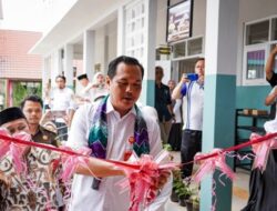 Wali Kota Aditya Meresmikan Pembangunan Ruang Kelas Baru Lembaga Pendidikan Formal