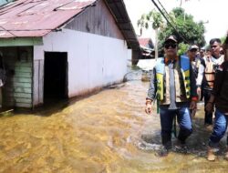 Plh Sekdaprov Kalsel Turun ke Lokasi Terdampak Banjir di Kecamatan Kurau