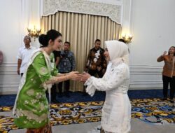 Selvi Gibran Rakabuming Melantik Fathul Jannah Menjadi Ketua Dekranasda Kalsel