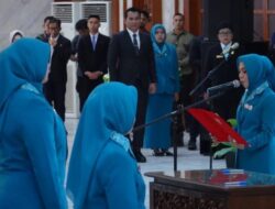 Fathul Jannah Melantik Ketua TP PKK se Kalimantan Selatan di Gedung Mahligai Pancasila