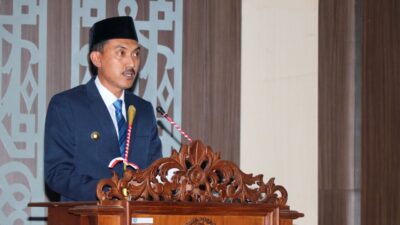 Saidi Mansyur Sampaikan Pidato Pertama Sebagai Bupati Banjar di Rapat Paripurna