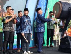 Taman Budaya Provinsi Kalimantan Selatan Pagelaran Seni di Pasar Wadai Ramadan