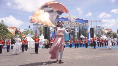 Semarak Hari Jadi Banjarbaru Dengan Penampilan Tari Kolosal