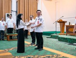 Pj Wali Kota Banjarbaru Serahkan SK Pengangkatan 23 CPNS