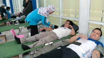 Kegiatan Sosial Donor Darah di Kantor PT Air Minum Intan Banjar