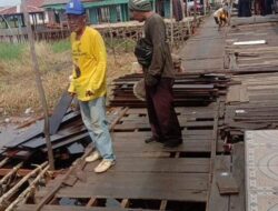Gerakan Pemuda Ansor Alalak Padang Tambal Sulam Titian Kayu