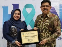 Diskominfo Kalsel Meraih Penghargaan Atas Upaya P4GN