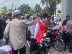 Partai Gerindra Kabupaten Banjar Bagikan Ribuan Bendera Merah Putih