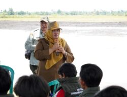 Sukseskan Swasembada Pangan, Kementan Bersama Petani Tanam Serentak MT3 di Kabupaten Kapuas