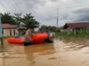 Debit Air Meninggi, Warga Desa Dalam Pagar Memilih Mengungsi