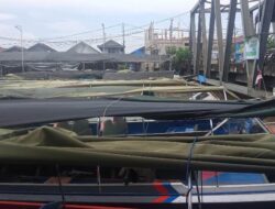 Jemaah Sekumpul Berdatangan di Pelabuhan Dermaga 1 Kelurahan Murung Keraton